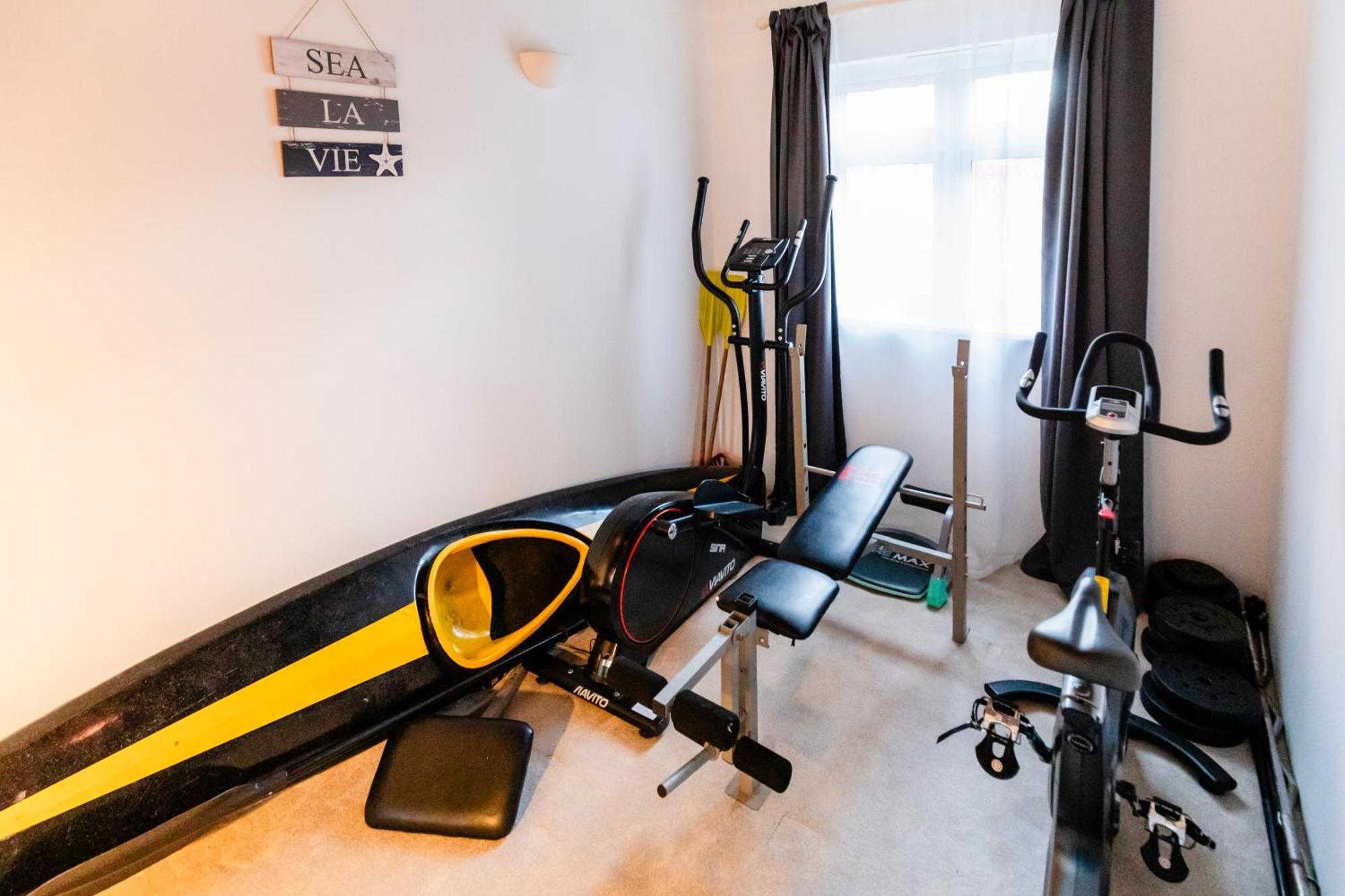 Chichester Retreat House With Free Parking Exteriör bild