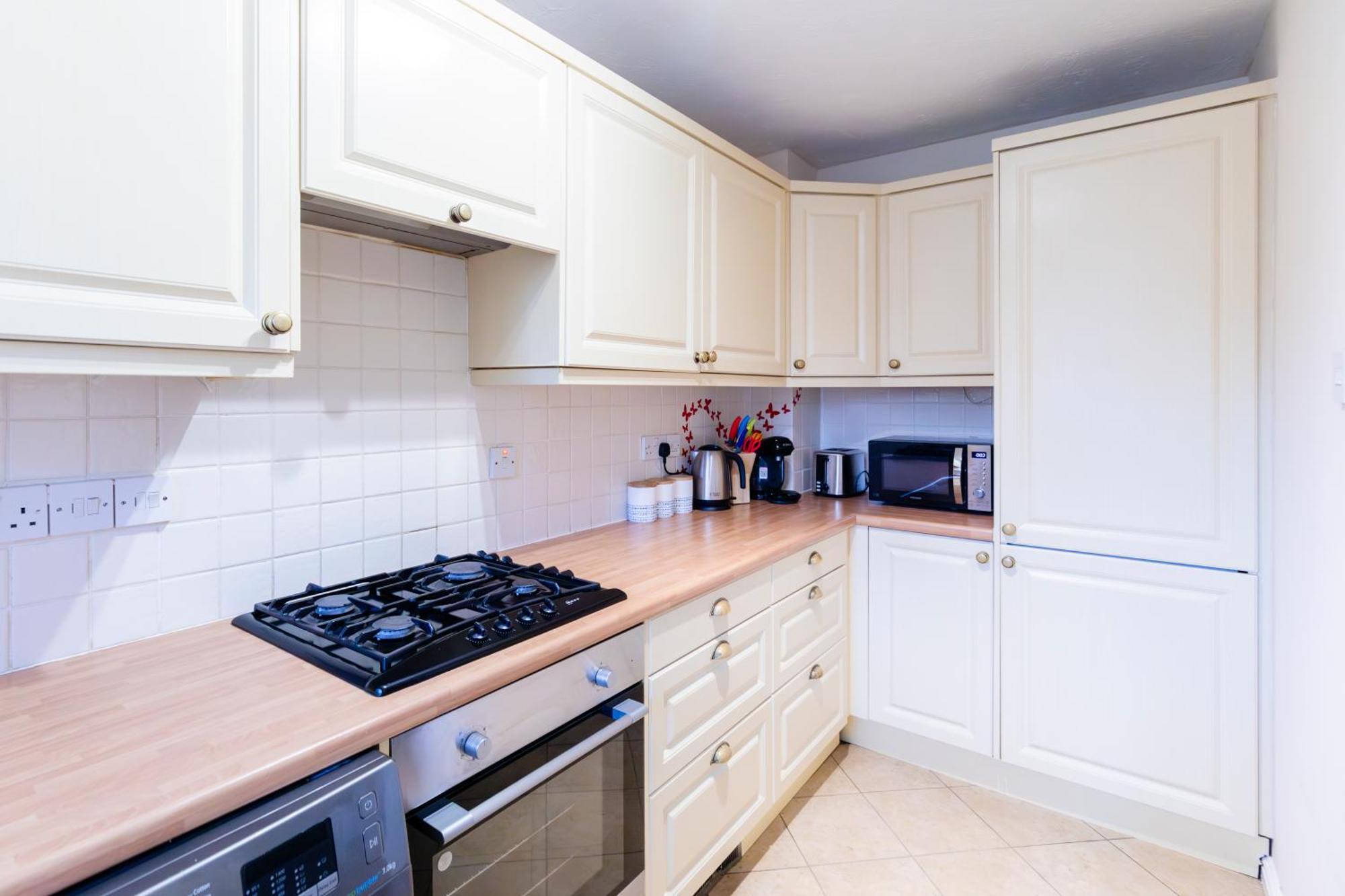 Chichester Retreat House With Free Parking Exteriör bild