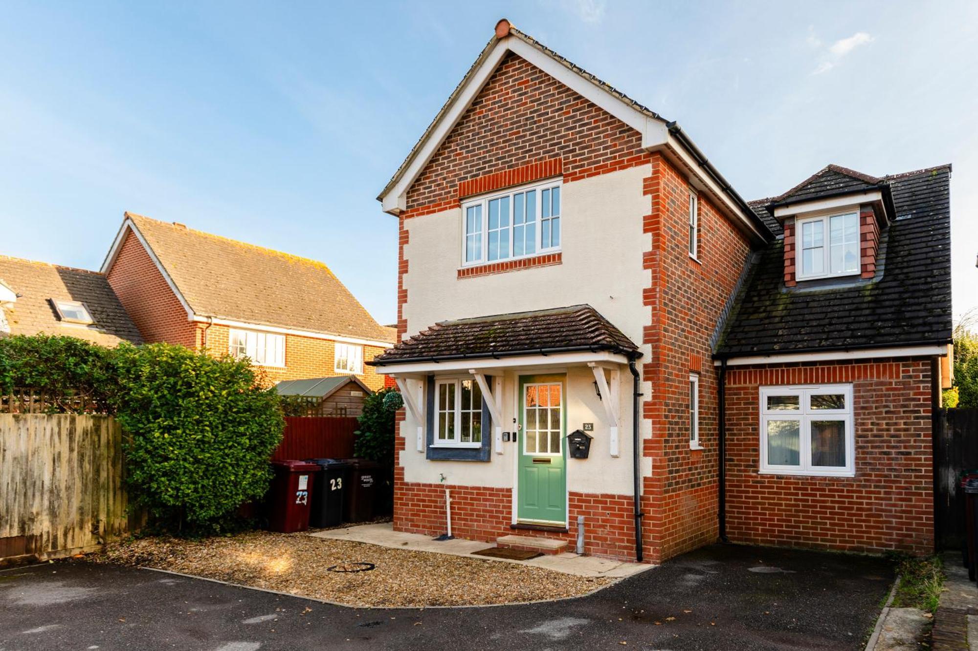 Chichester Retreat House With Free Parking Exteriör bild
